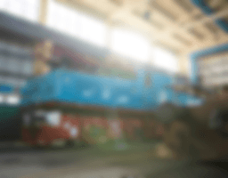Koniński elektrowóz EL2-09 w trakcie malowania. Pomagaliśmy w koordynacji przyprowadzenia Krokodyla do stacji w Koninie Współpraca z stowarzyszeniem Frontar przy organizacji wydarzenia Just Transition Culture 2025.
